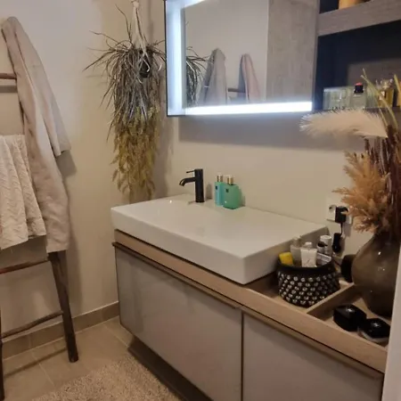 Hus Med Fin Uteplass - Nær E39, Og Shopping Leilighet *