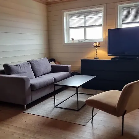 Apartment Hus Med Fin Uteplass - Naer E39, Og Shopping Sandnes (Rogaland)