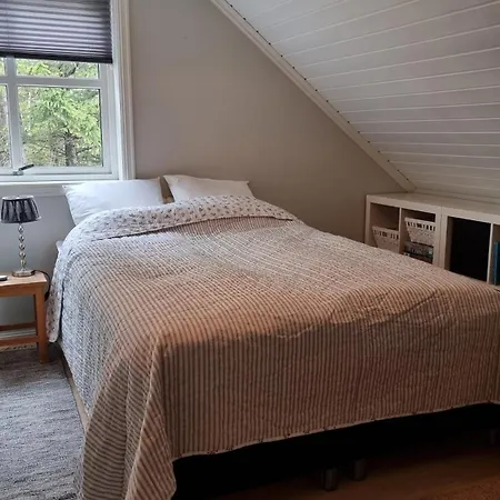 Apartment Hus Med Fin Uteplass - Naer E39, Og Shopping Sandnes (Rogaland)