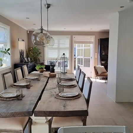 Hus Med Fin Uteplass - Naer E39, Og Shopping