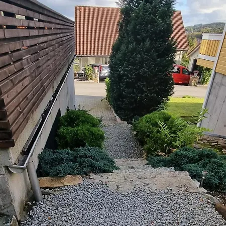 Hus Med Fin Uteplass - Nær E39, Og Shopping